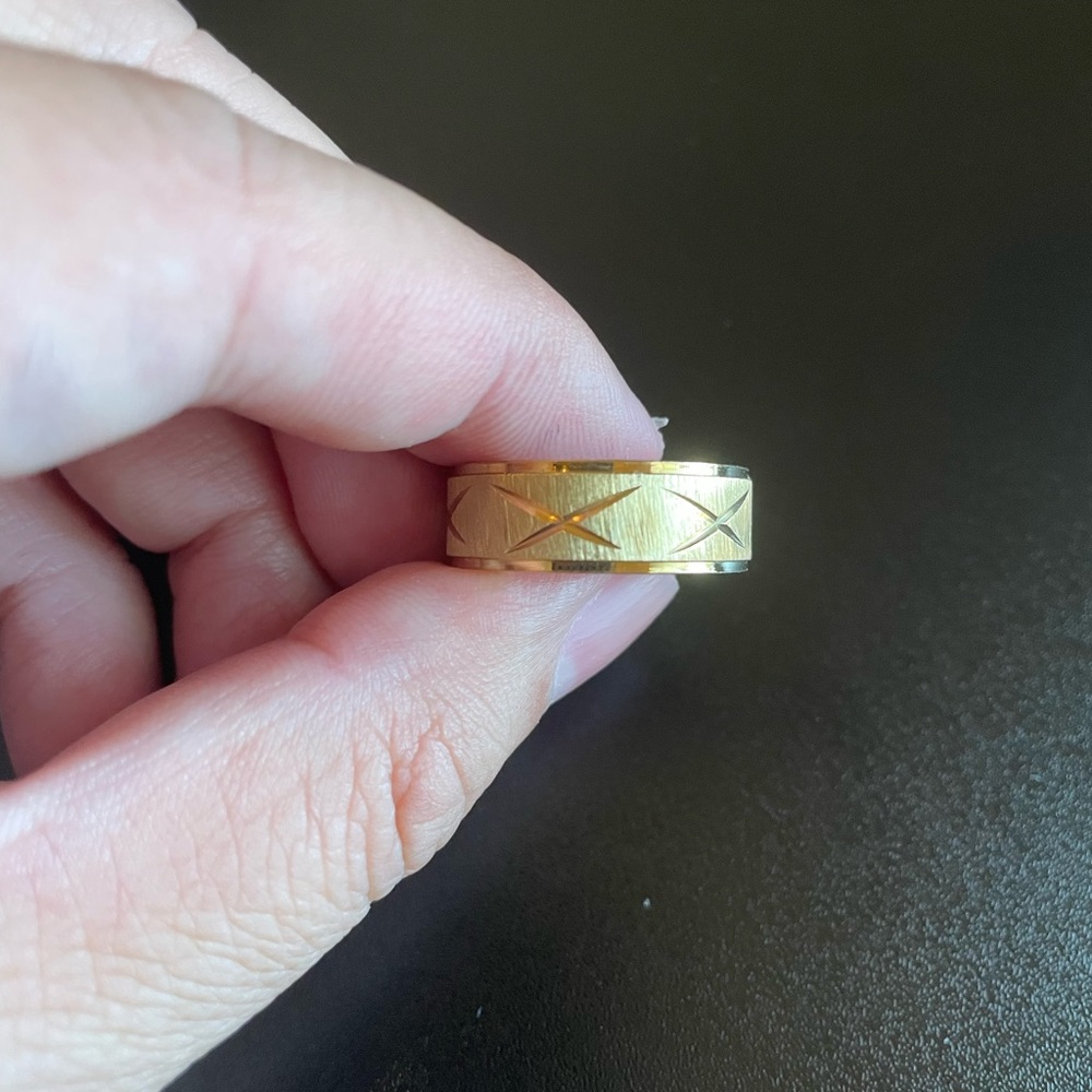 8mm gold stainless steel infinity ring - Picture 4 of 7